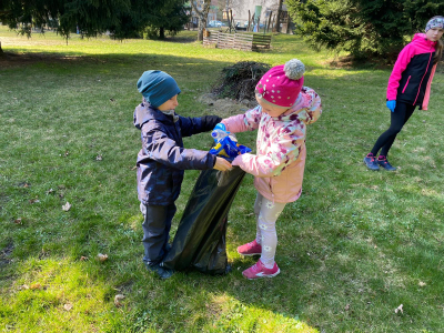 Společně za čistější okolí školy