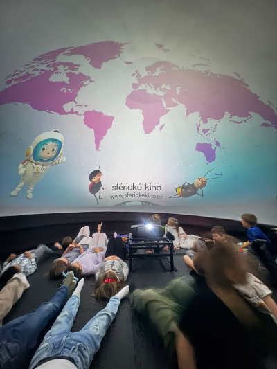 Nevšední zážitek pod projekční kopulí